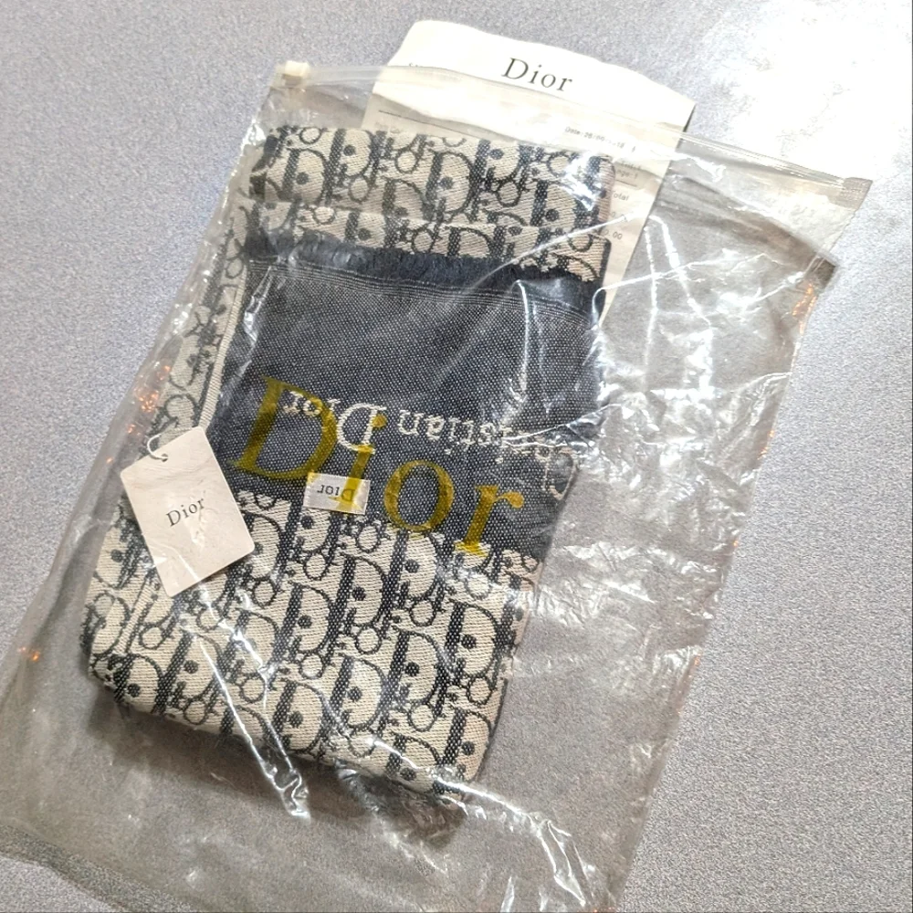 NWT DIOR 78" x 12" Bleu Marine Scarf - Picture 5 of 6